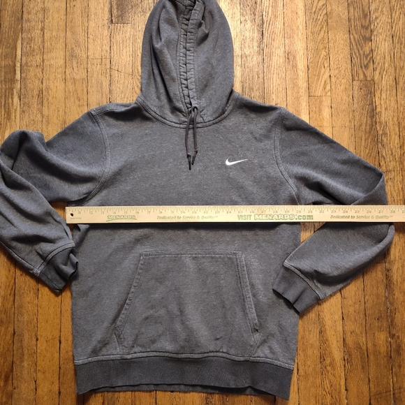 Gray Nike Men's Hoodie Size Medium Great Used Condition - Picture 4 of 7